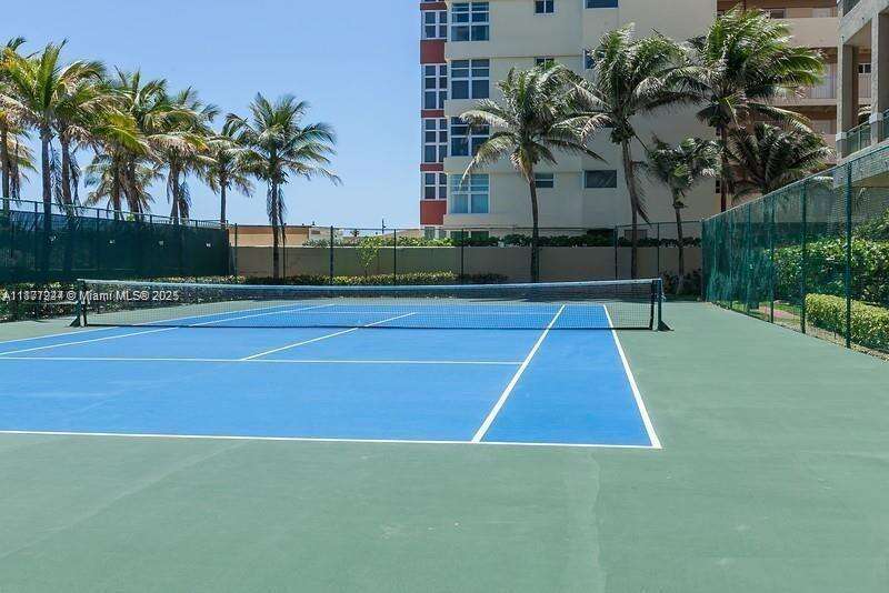 2080 Ocean Dr, Hallandale Beach, FL 33009 - For Sale photo 8