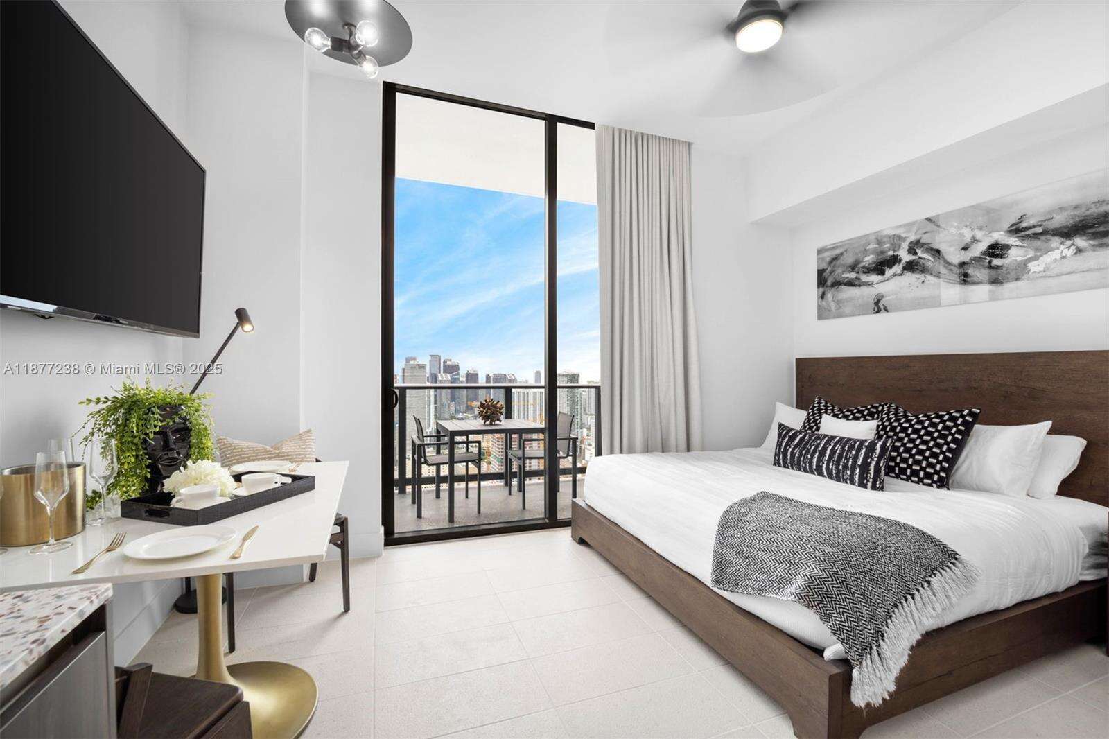 Natiivo | Gale Miami at 159 6th St, Miami, FL 33132 - For Sale photo 13