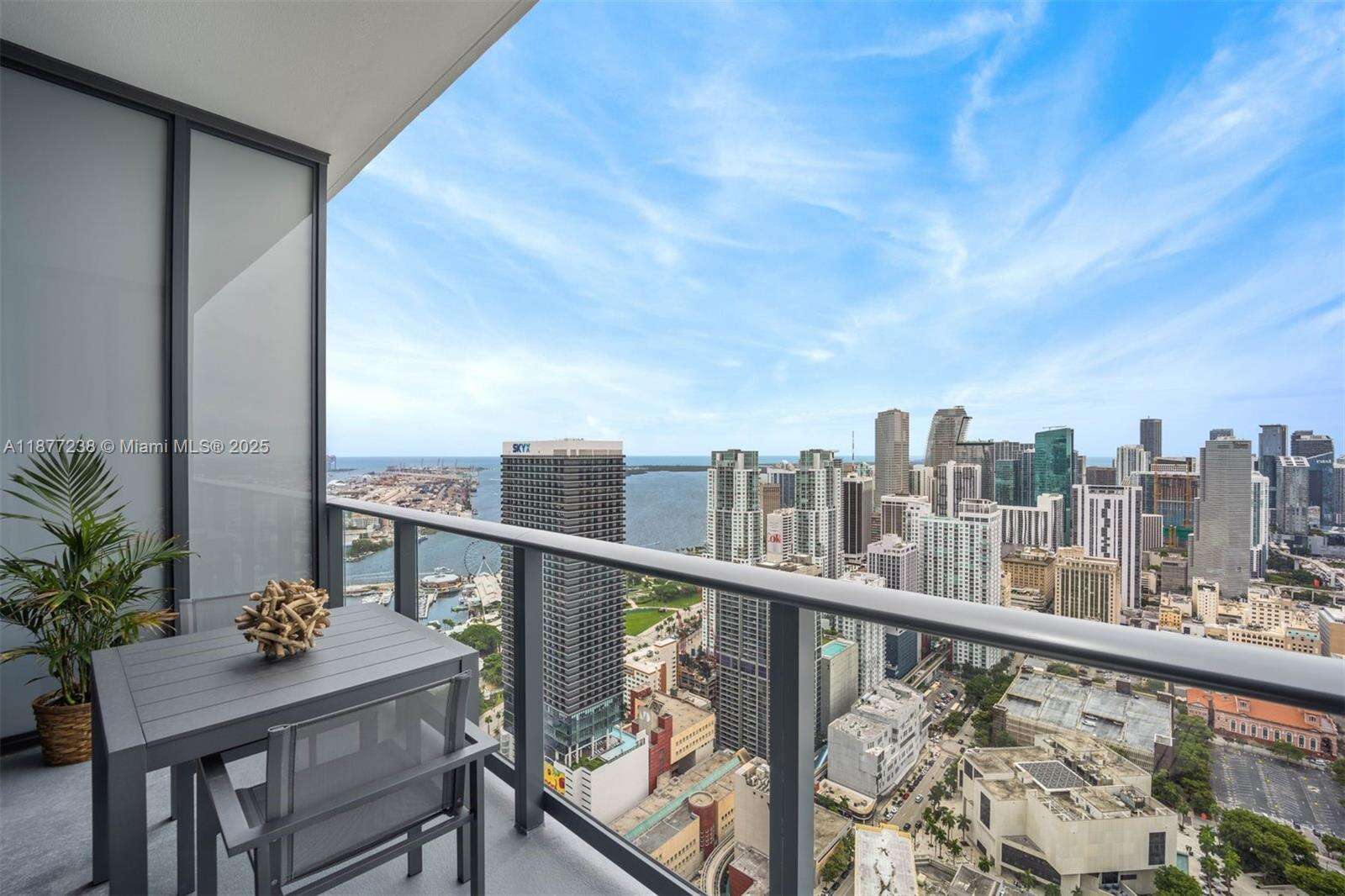 Natiivo | Gale Miami at 159 6th St, Miami, FL 33132 - For Sale photo 20