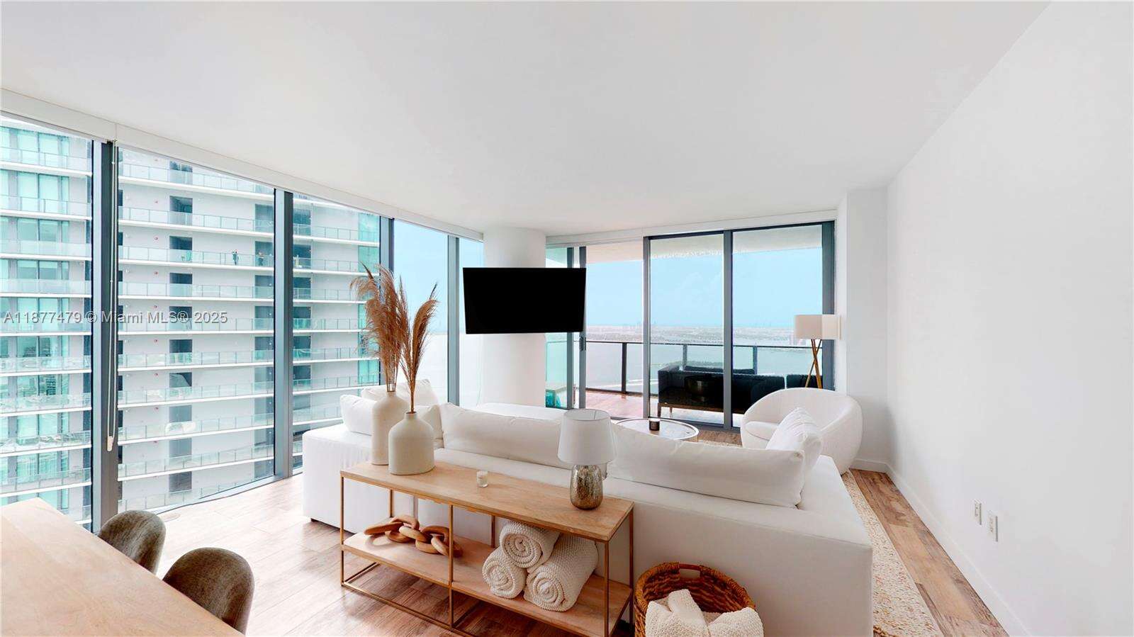 Paraiso Bay at 650 32nd St, Miami, FL 33137 - For Sale photo 2