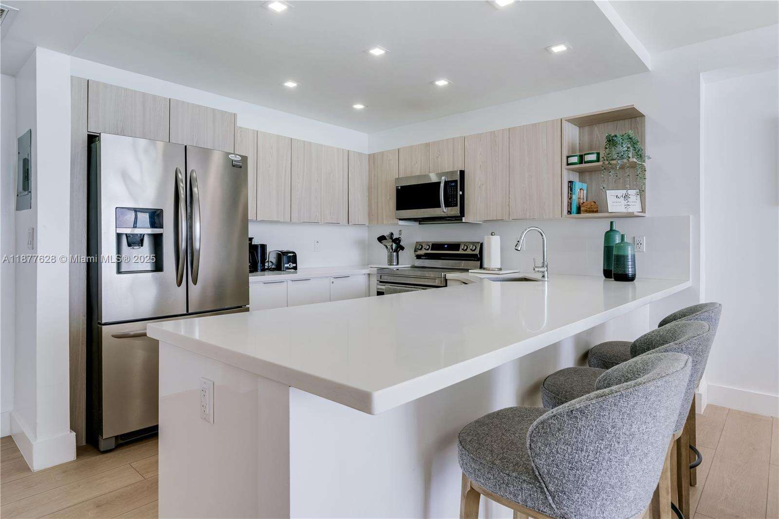 The Pavilion at 5601 Collins Ave, Miami Beach, FL 33140 - For Sale photo 11