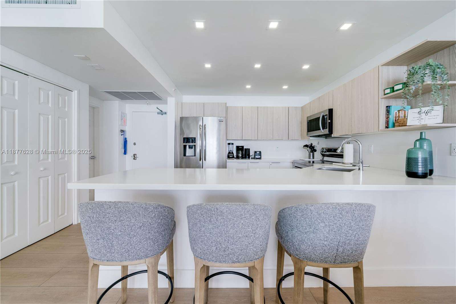 The Pavilion at 5601 Collins Ave, Miami Beach, FL 33140 - For Sale photo 6