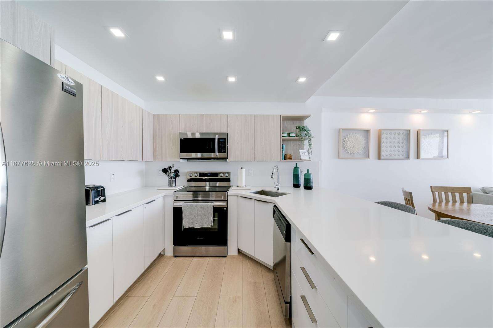 The Pavilion at 5601 Collins Ave, Miami Beach, FL 33140 - For Sale photo 10
