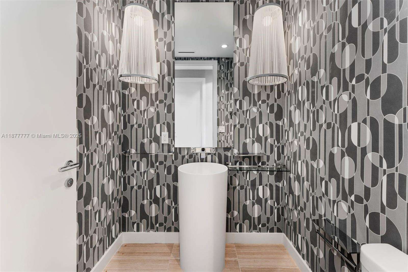 4701 NORTH MERIDIAN - 4701 Meridian Ave, Miami Beach, FL 33140 | Picture 15