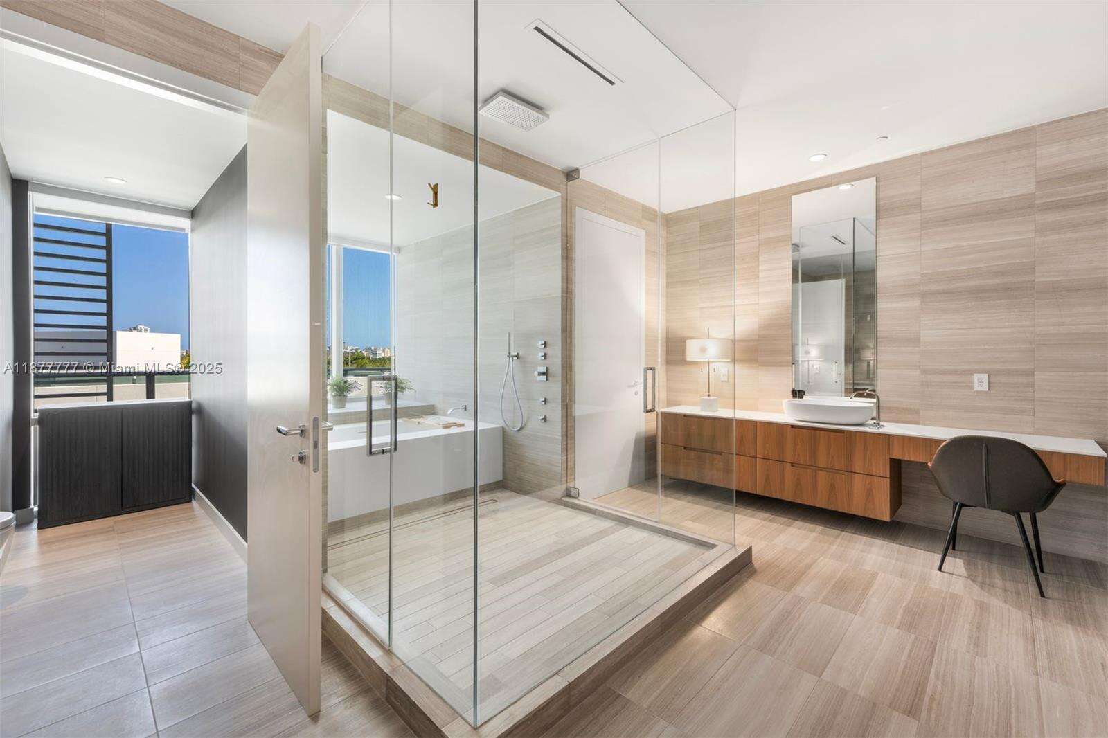 4701 NORTH MERIDIAN - 4701 Meridian Ave, Miami Beach, FL 33140 | Picture 27