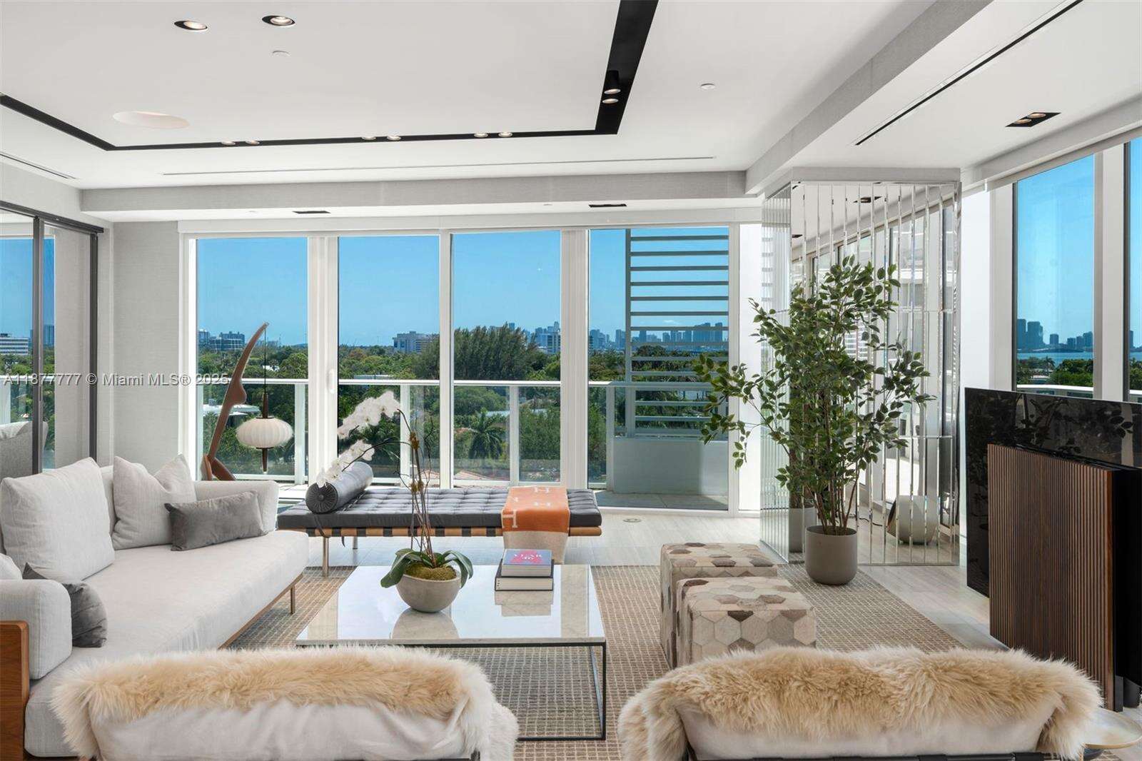 4701 NORTH MERIDIAN - 4701 Meridian Ave, Miami Beach, FL 33140 | Picture 6