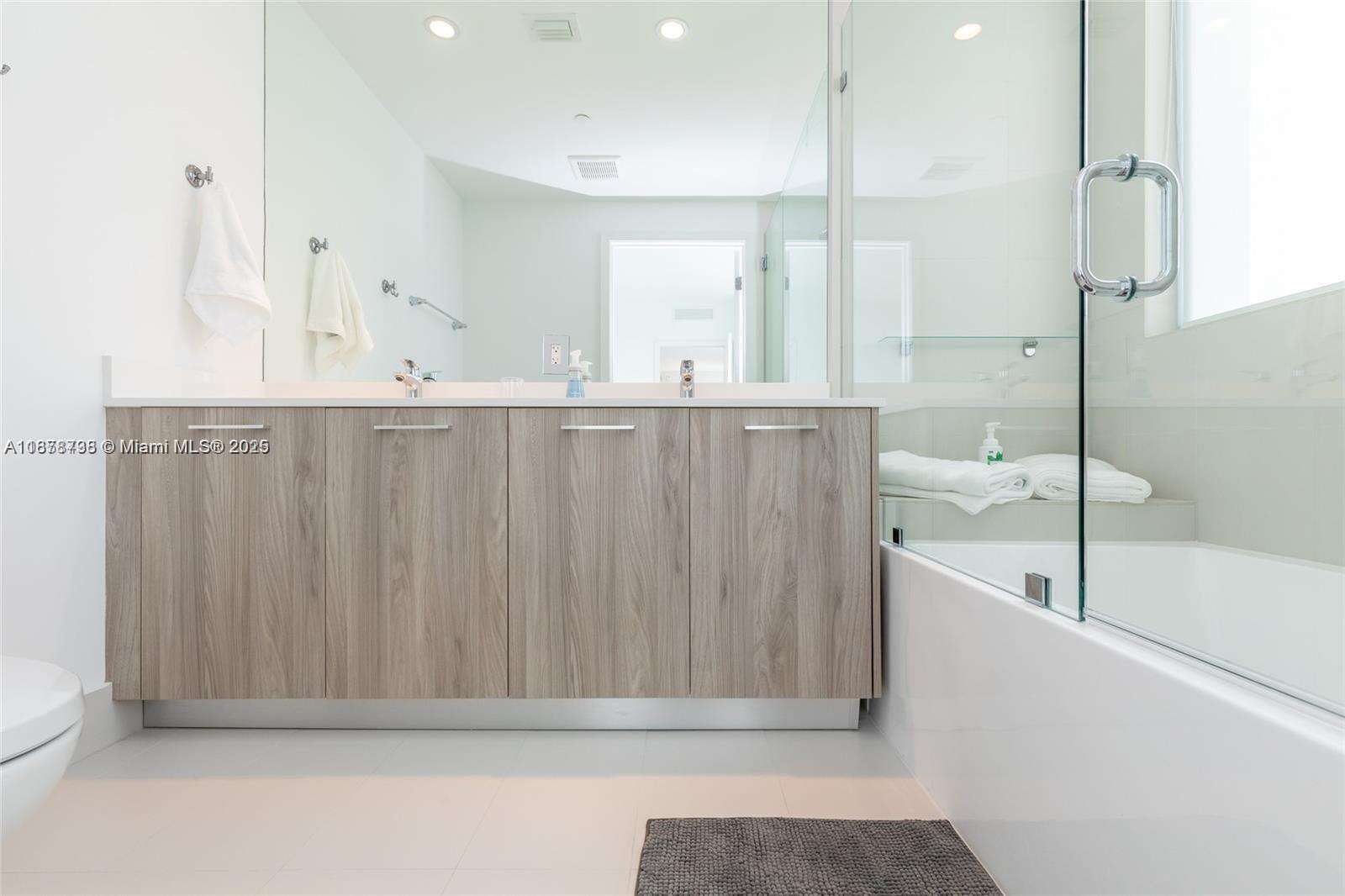 Paraiso Bayviews at 501 31, Miami, FL 33137 - For Sale photo 11