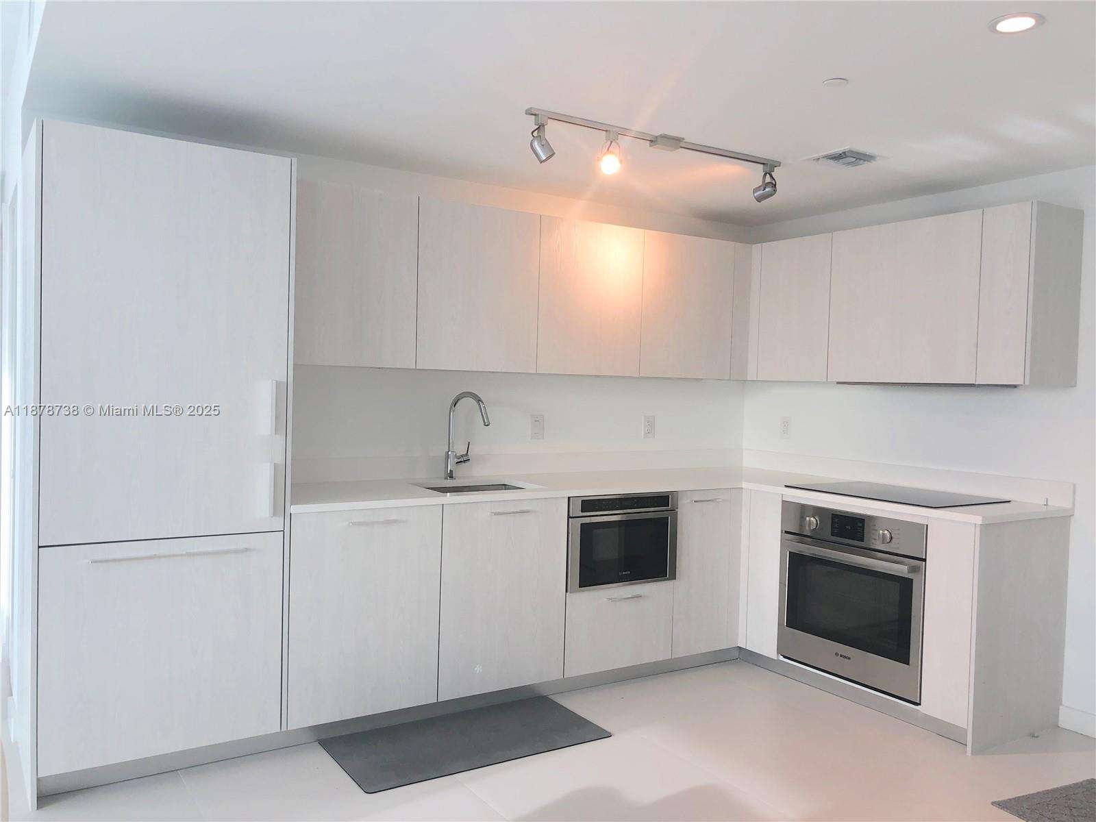 Paraiso Bayviews at 501 31, Miami, FL 33137 - For Sale photo 3