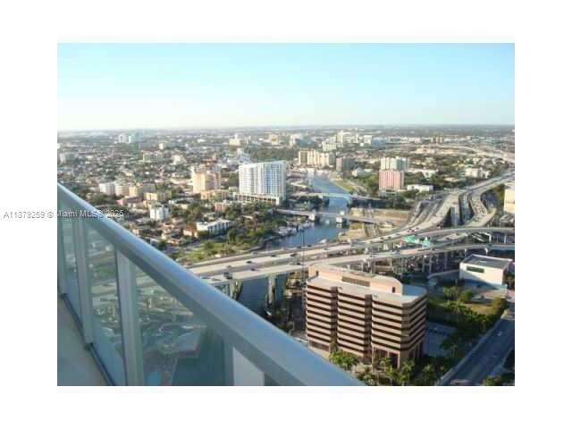 Latitude On The River at 185 7th St, Miami, FL 33130 - For Sale photo 3