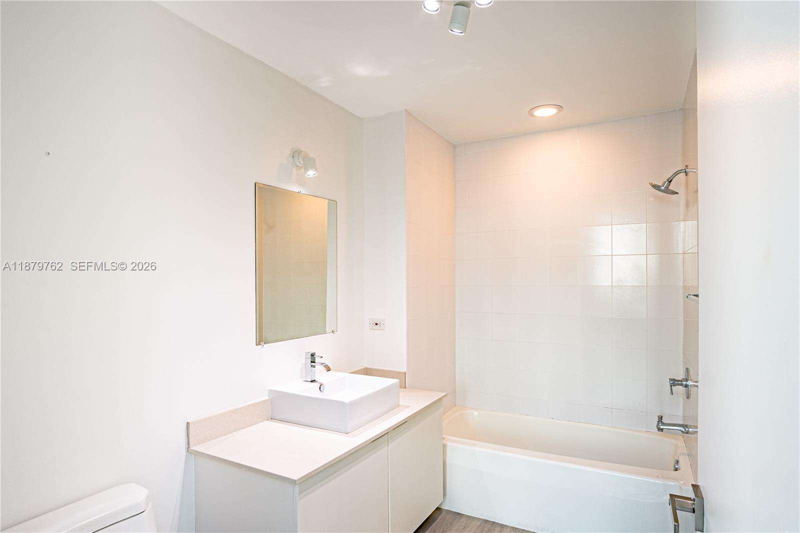 Four Midtown at 3301 1 Ave, Miami, FL 33137 - For Sale photo 25