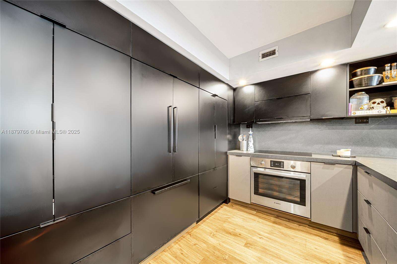 5600 Collins Ave, Miami Beach, FL 33140 - For Sale photo 12