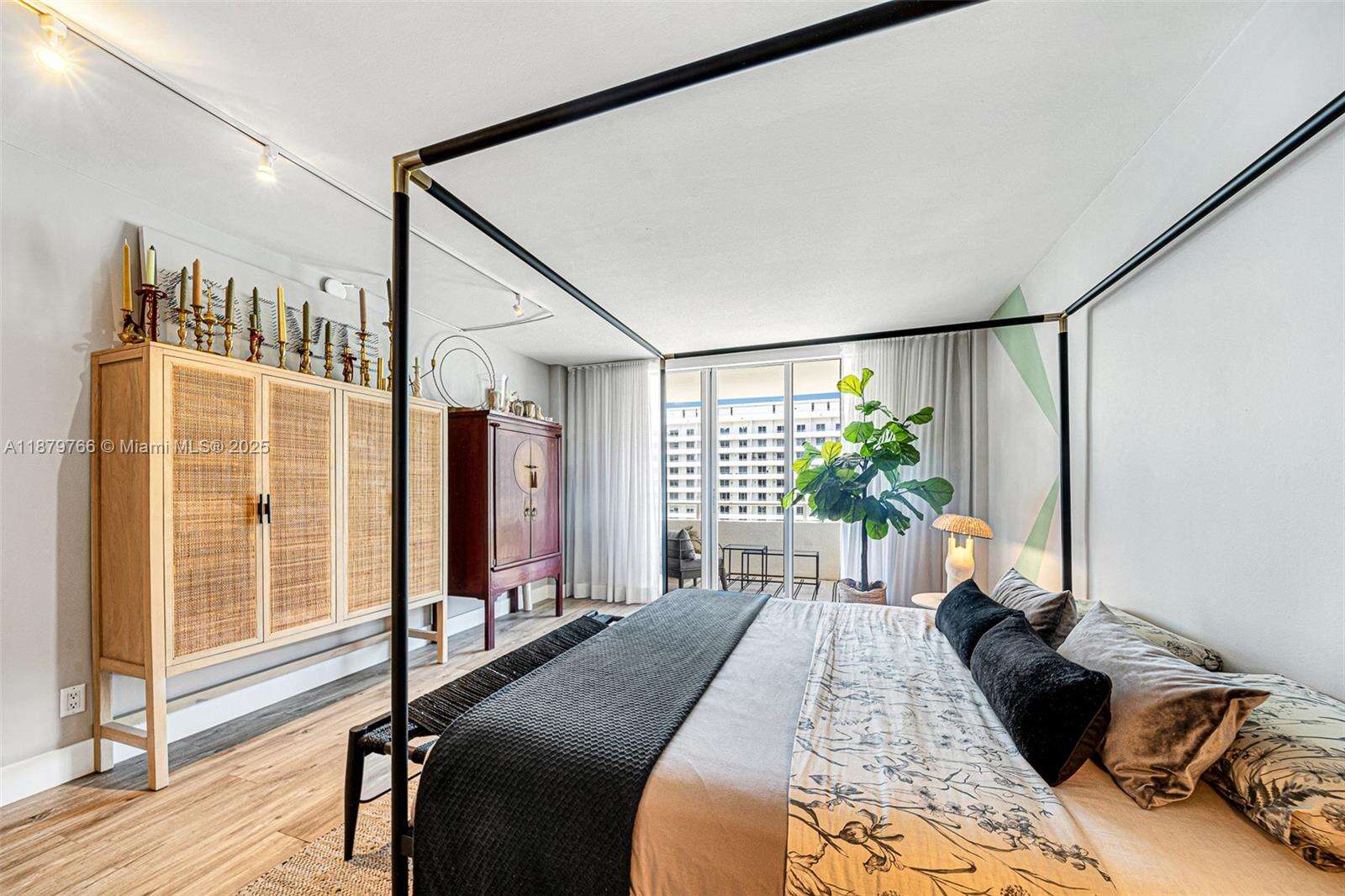 5600 Collins Ave, Miami Beach, FL 33140 - For Sale photo 30