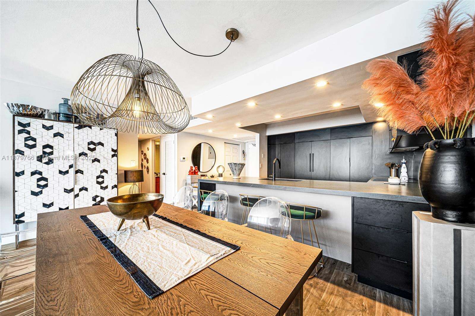 5600 Collins Ave, Miami Beach, FL 33140 - For Sale photo 7