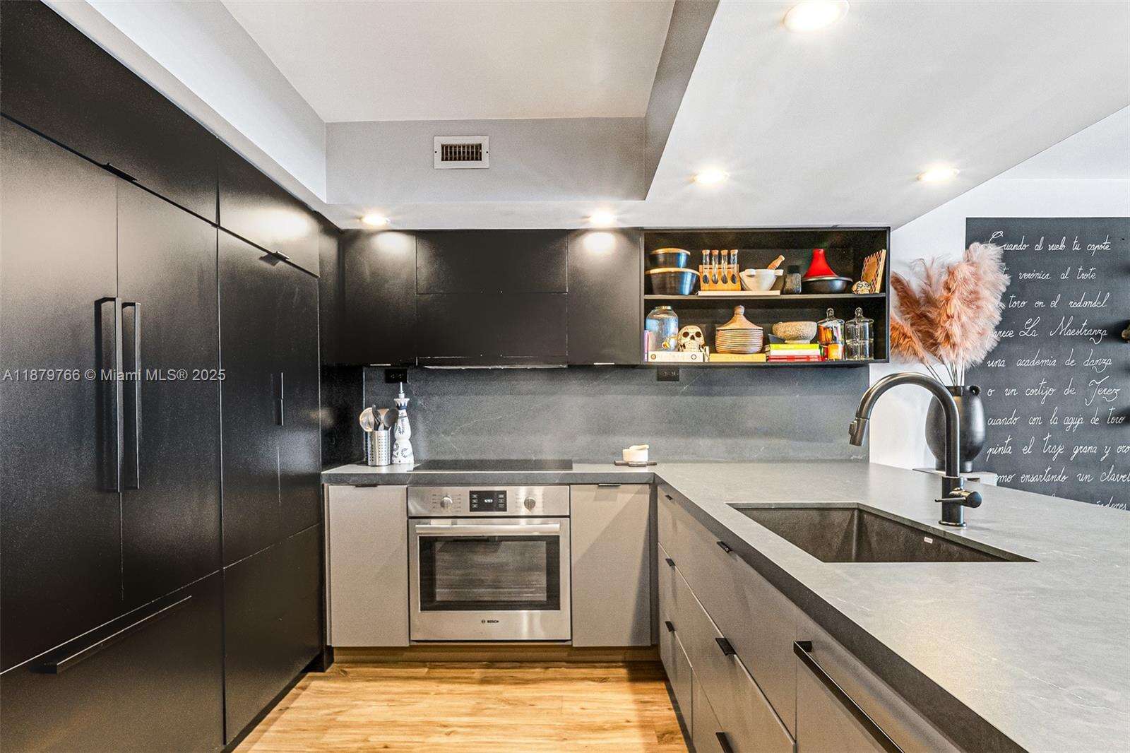 5600 Collins Ave, Miami Beach, FL 33140 - For Sale photo 8