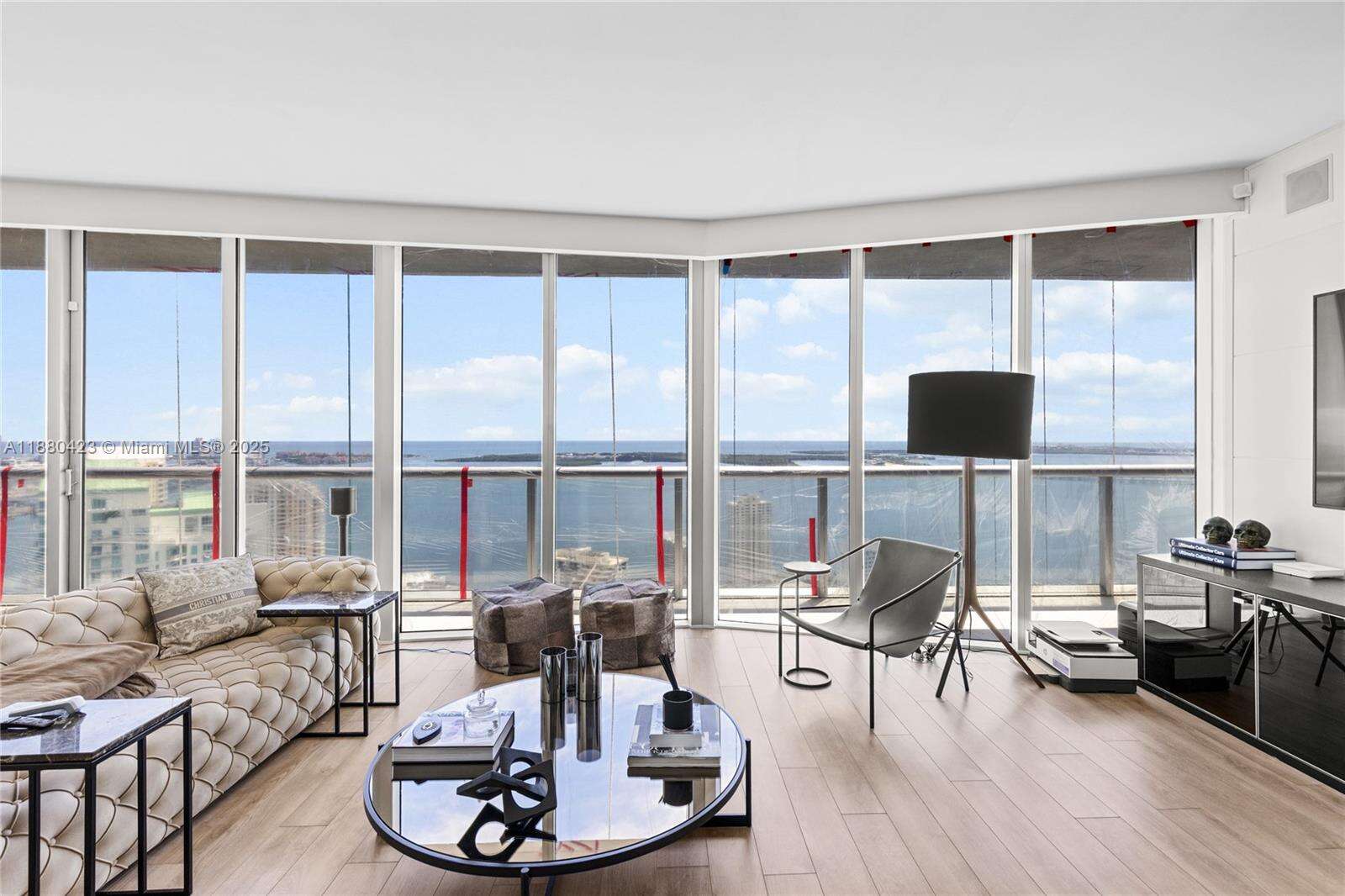 ICONBRICKELL CONDO NO 1 - 465 Brickell Ave, Miami, FL 33131 | Picture 1
