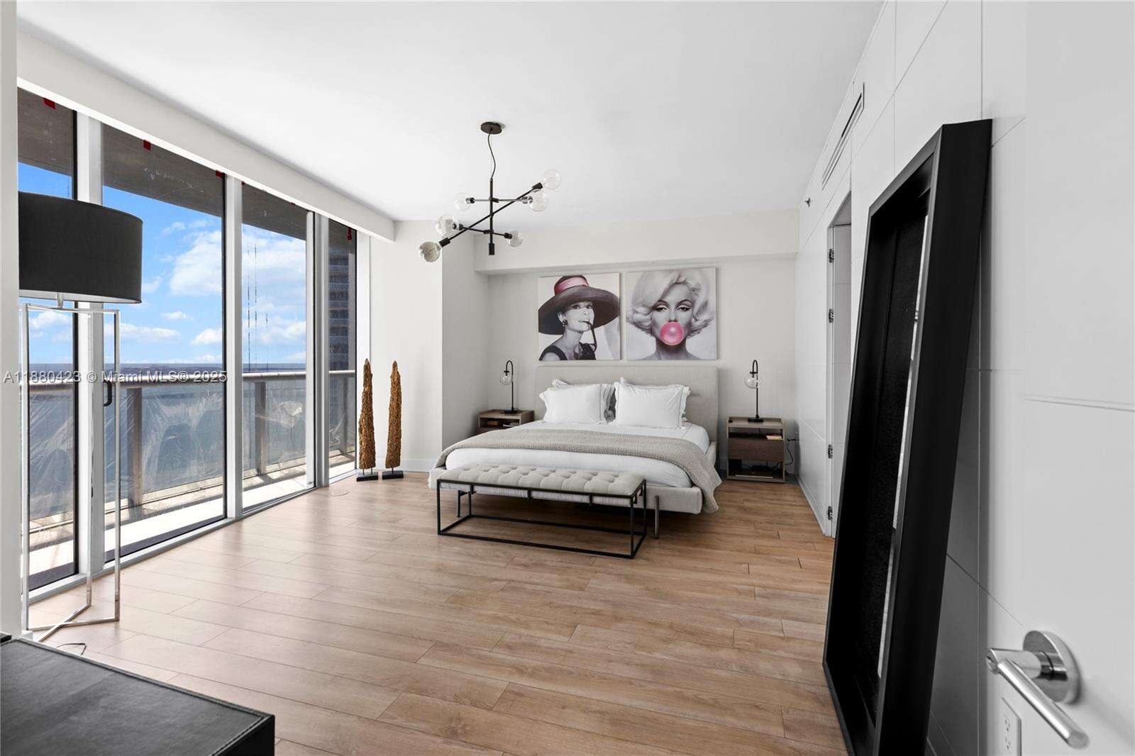 ICONBRICKELL CONDO NO 1 - 465 Brickell Ave, Miami, FL 33131 | Picture 16