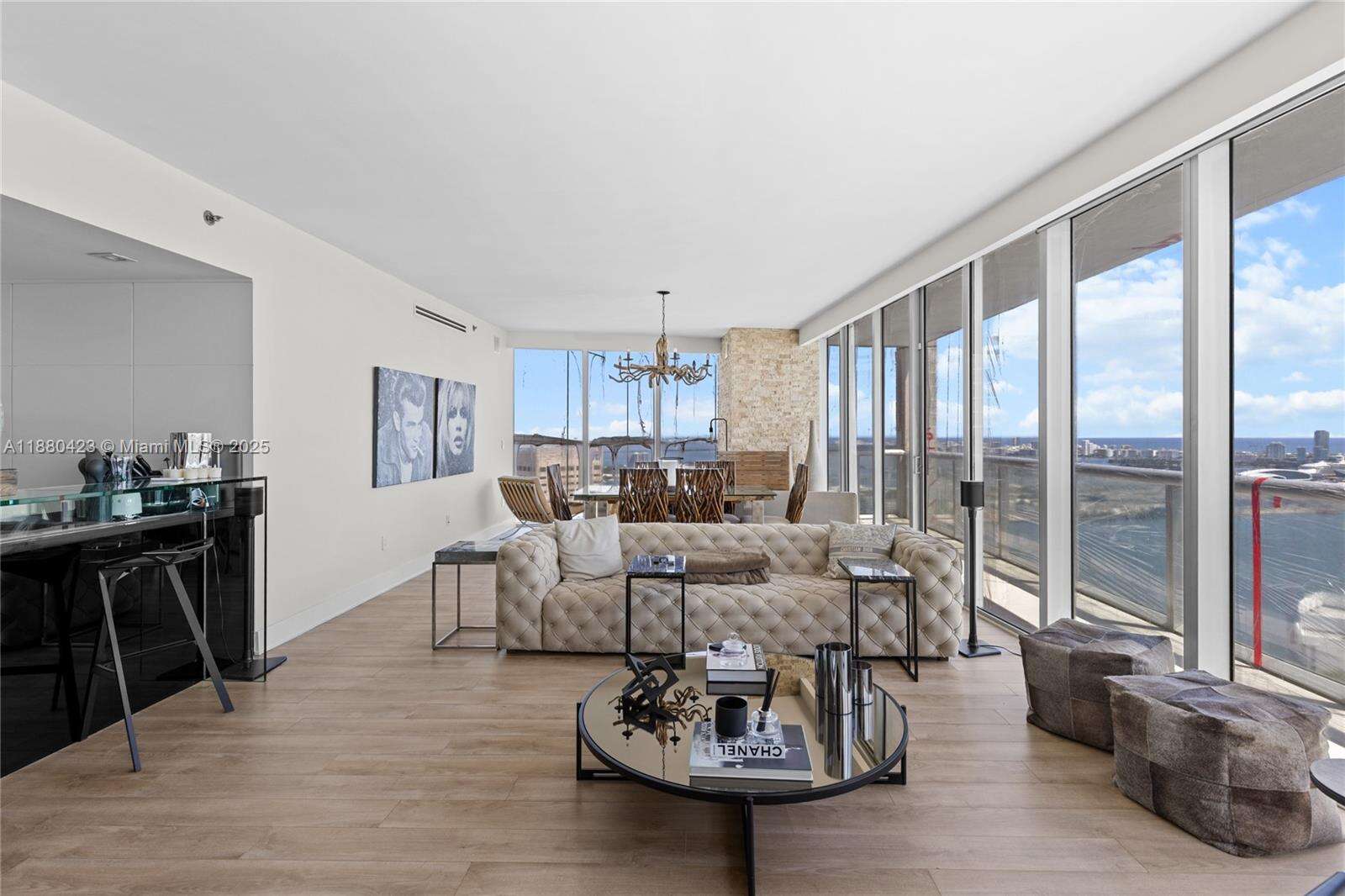 ICONBRICKELL CONDO NO 1 - 465 Brickell Ave, Miami, FL 33131 | Picture 28