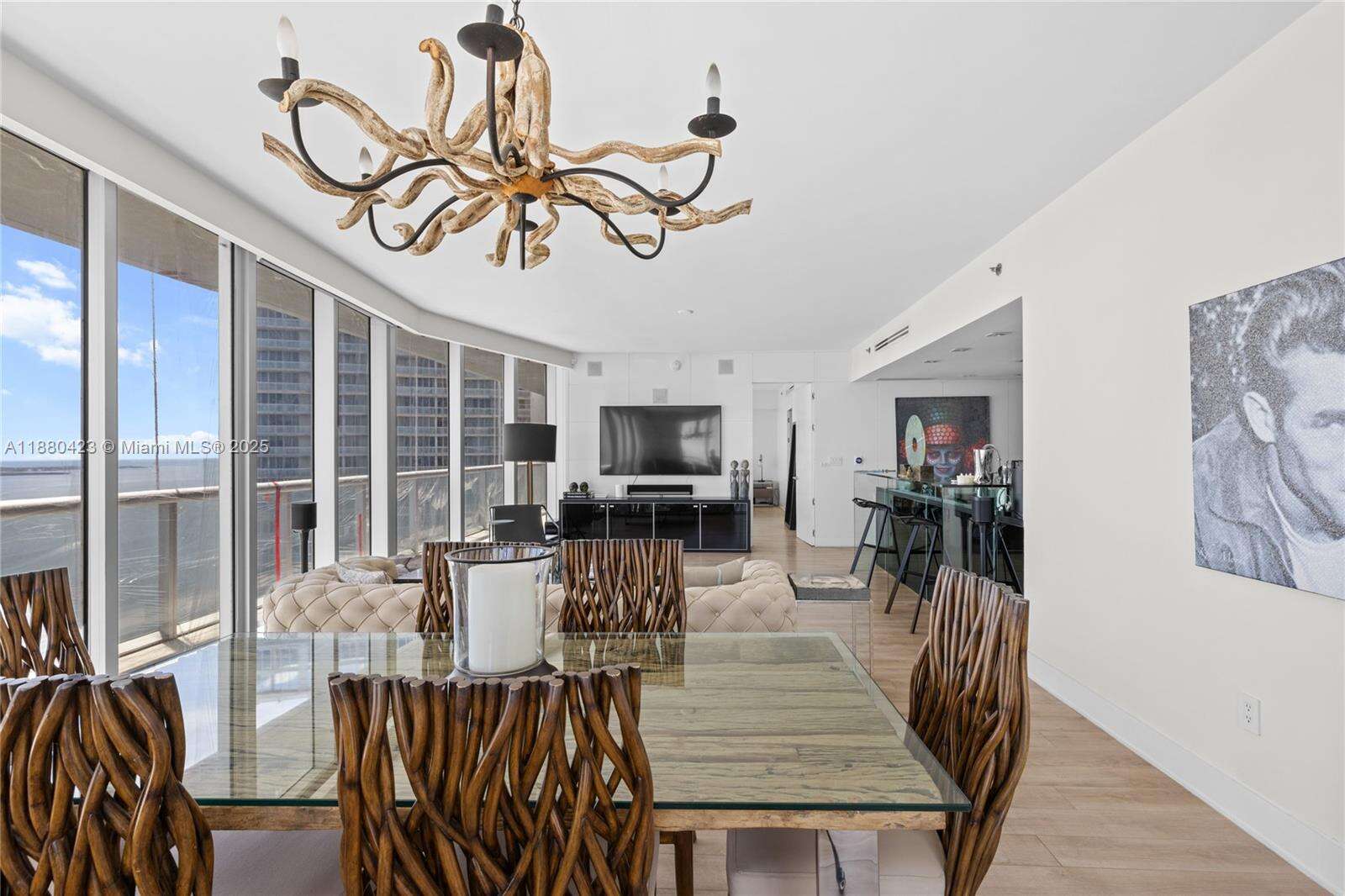 ICONBRICKELL CONDO NO 1 - 465 Brickell Ave, Miami, FL 33131 | Picture 32