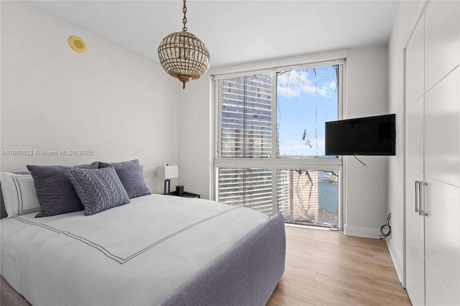 ICONBRICKELL CONDO NO 1 - 465 Brickell Ave, Miami, FL 33131 | Picture 7