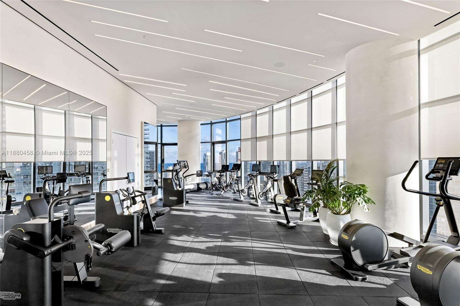 FIVE PARK - 500 Alton Rd, Miami Beach, FL 33139 | Picture 44