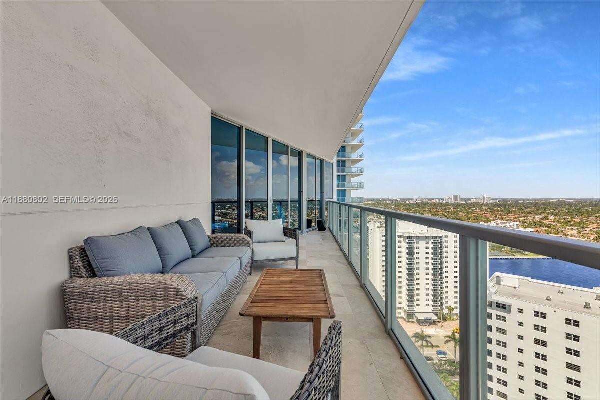 OCEAN PALMS - 3101 Ocean Dr, Hollywood, FL 33019 | Picture 26