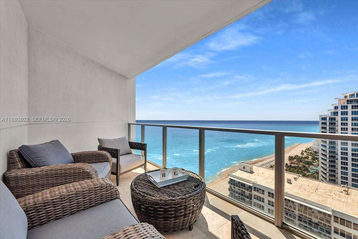 OCEAN PALMS - 3101 Ocean Dr, Hollywood, FL 33019 | Picture 36