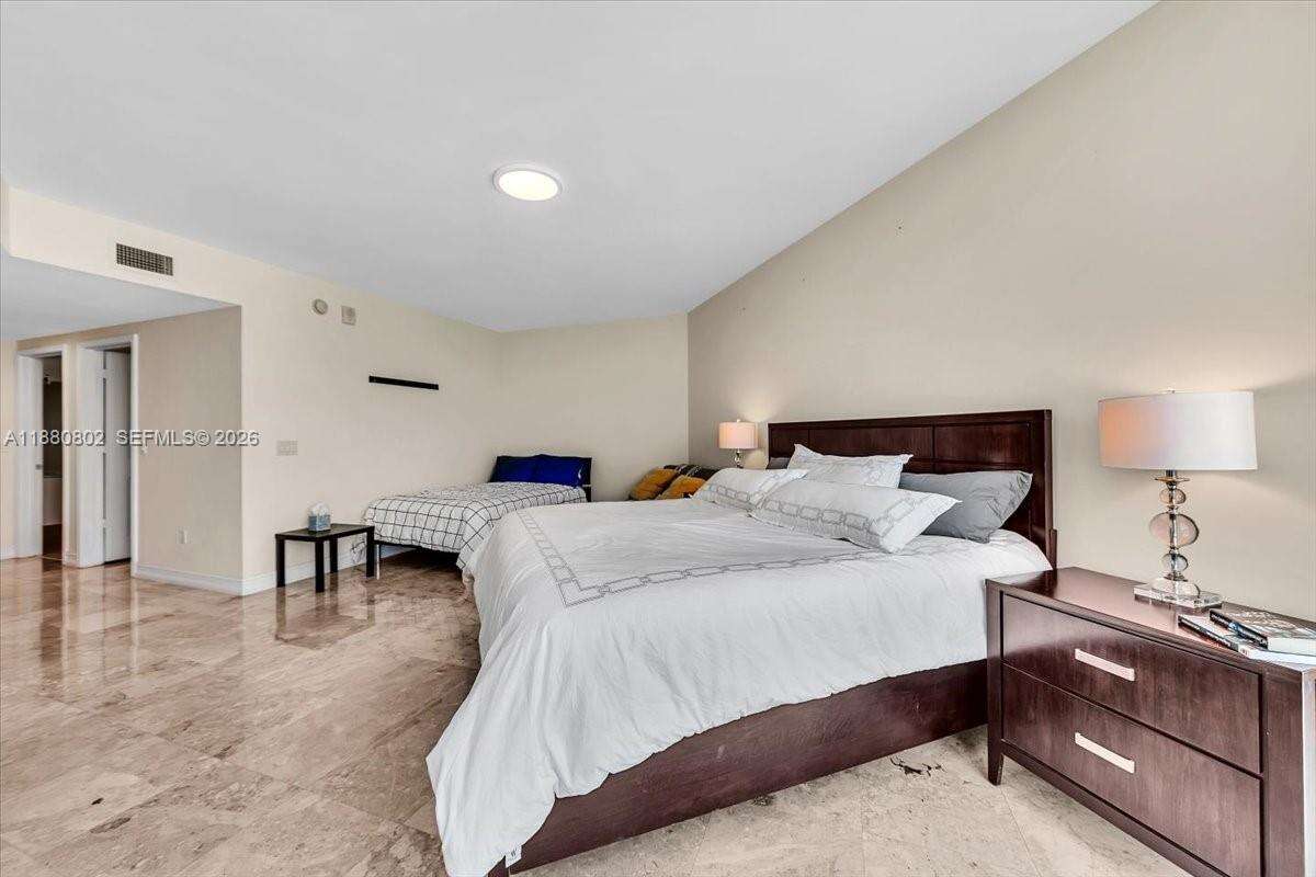 OCEAN PALMS - 3101 Ocean Dr, Hollywood, FL 33019 | Picture 43