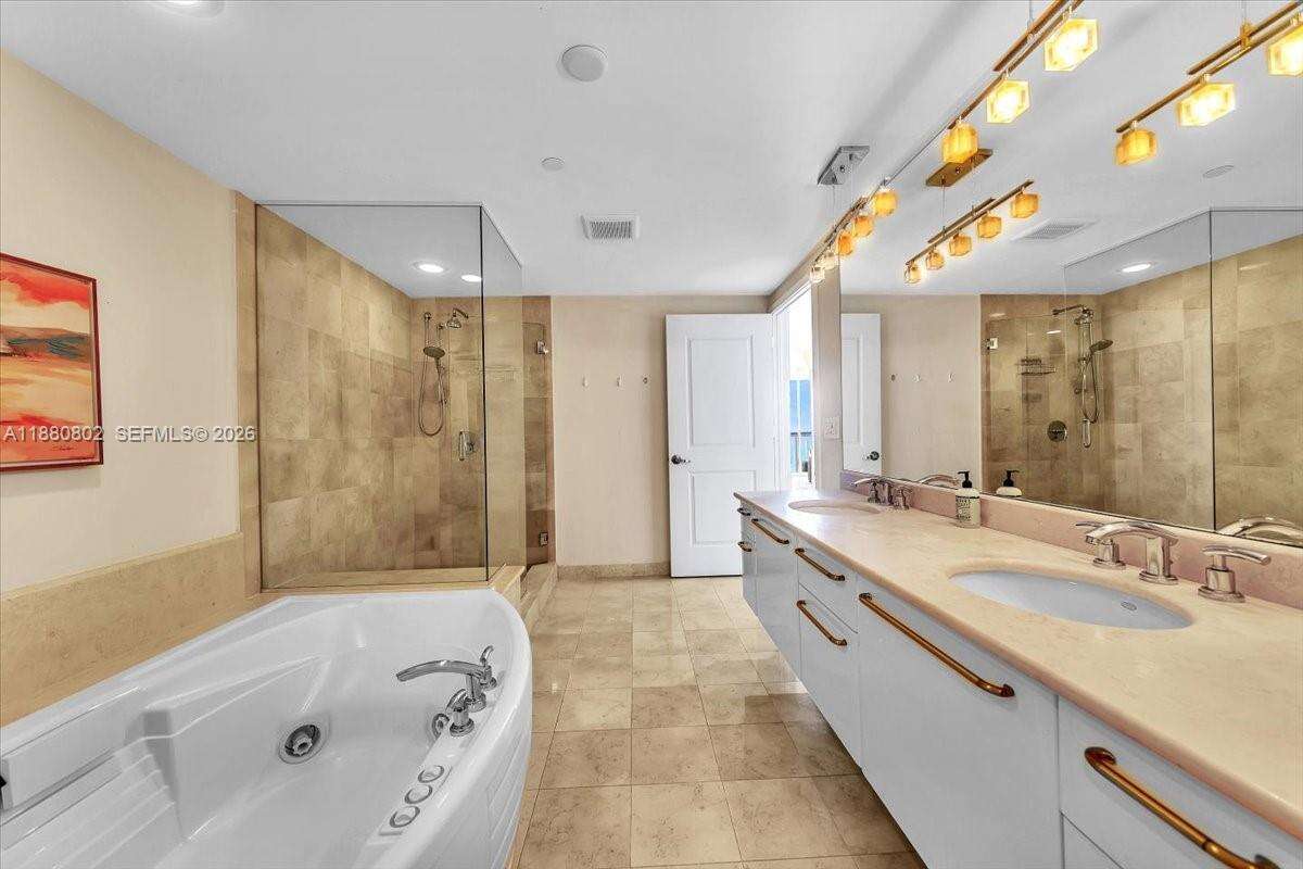 OCEAN PALMS - 3101 Ocean Dr, Hollywood, FL 33019 | Picture 48