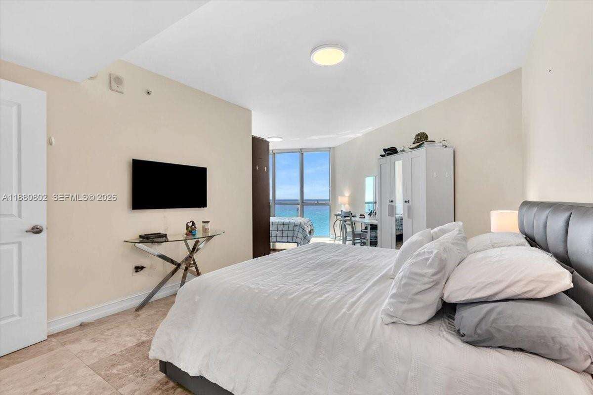 OCEAN PALMS - 3101 Ocean Dr, Hollywood, FL 33019 | Picture 50