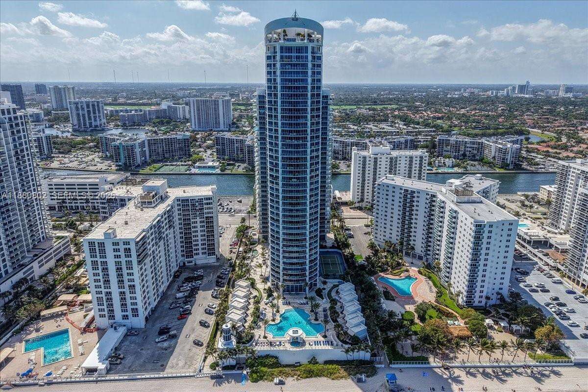 OCEAN PALMS - 3101 Ocean Dr, Hollywood, FL 33019 | Picture 73