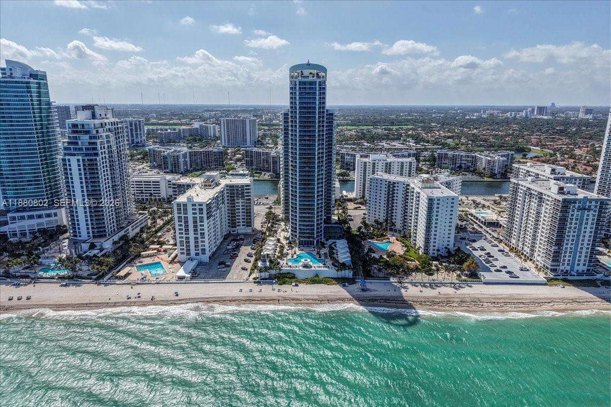 OCEAN PALMS - 3101 Ocean Dr, Hollywood, FL 33019 | Picture 77