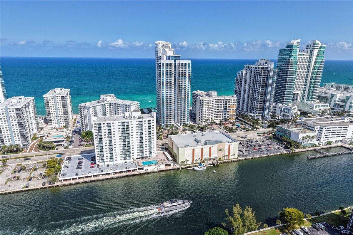 OCEAN PALMS - 3101 Ocean Dr, Hollywood, FL 33019 | Picture 83