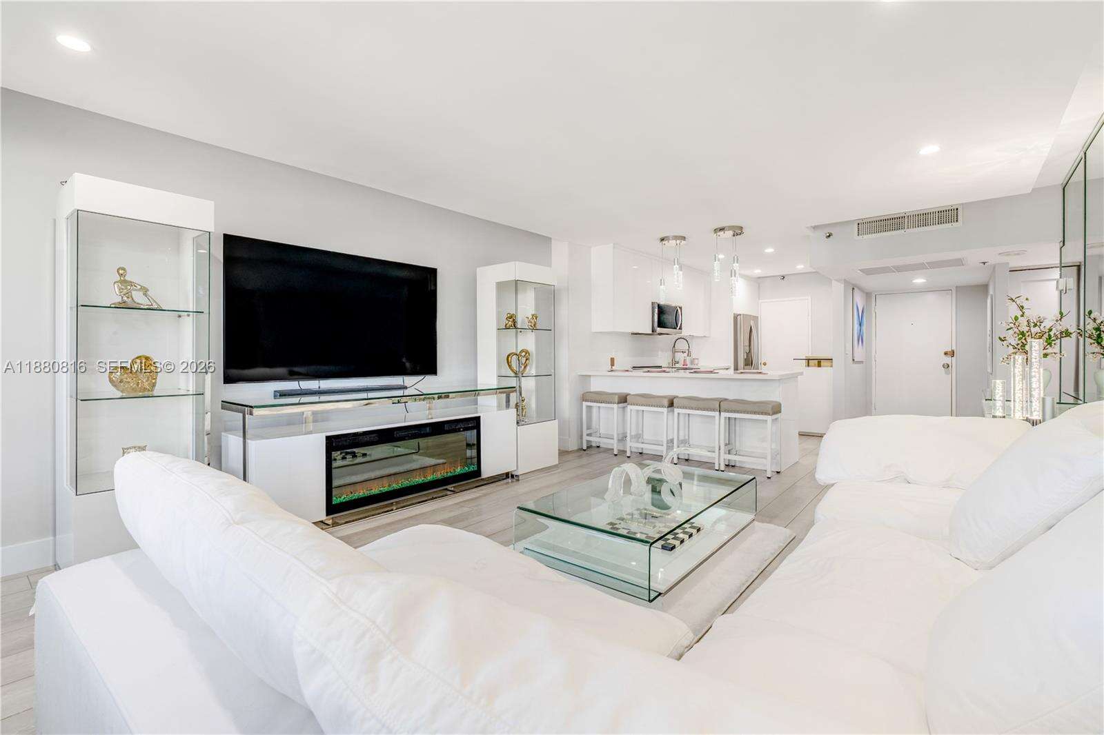 Decoplage at 100 Lincoln Rd, Miami Beach, FL 33139 - For Sale photo 12