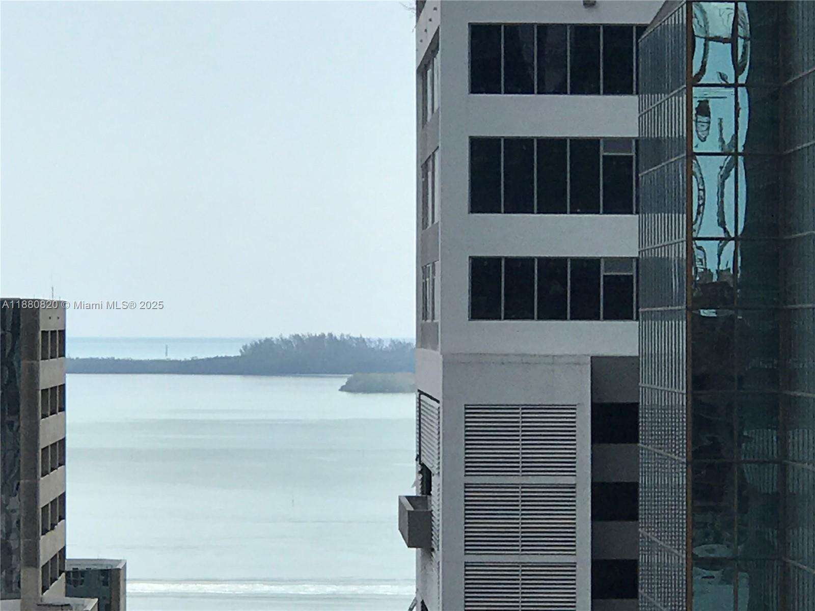 1010 Brickell at 1010 Brickell Ave, Miami, FL 33131 - For Sale photo 16