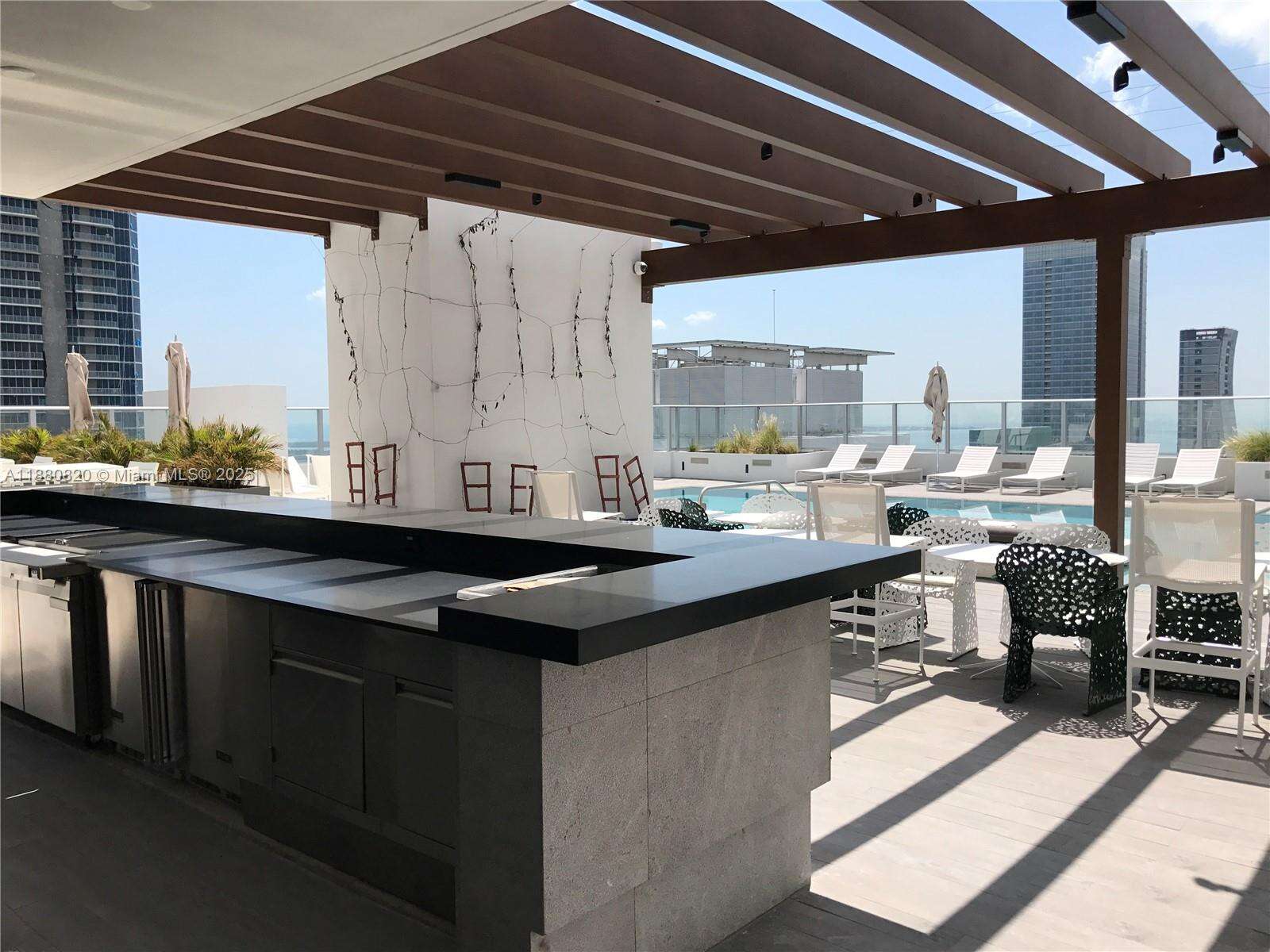 1010 Brickell at 1010 Brickell Ave, Miami, FL 33131 - For Sale photo 28