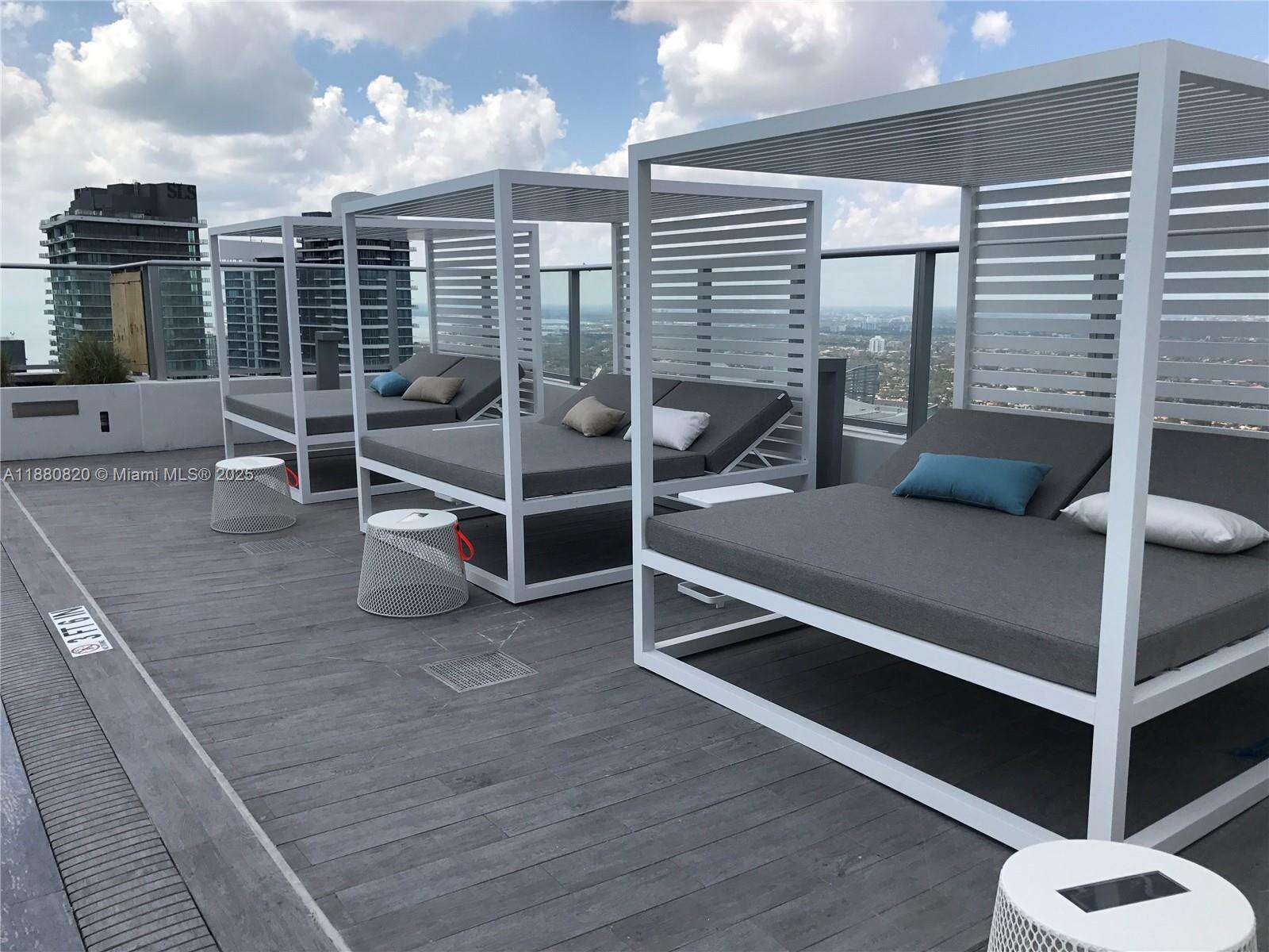 1010 Brickell at 1010 Brickell Ave, Miami, FL 33131 - For Sale photo 34
