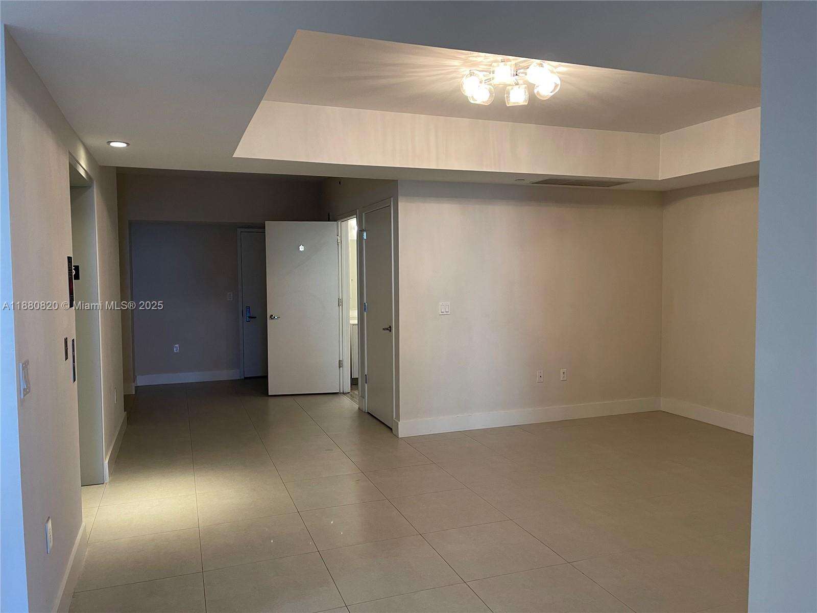 1010 Brickell at 1010 Brickell Ave, Miami, FL 33131 - For Sale photo 9