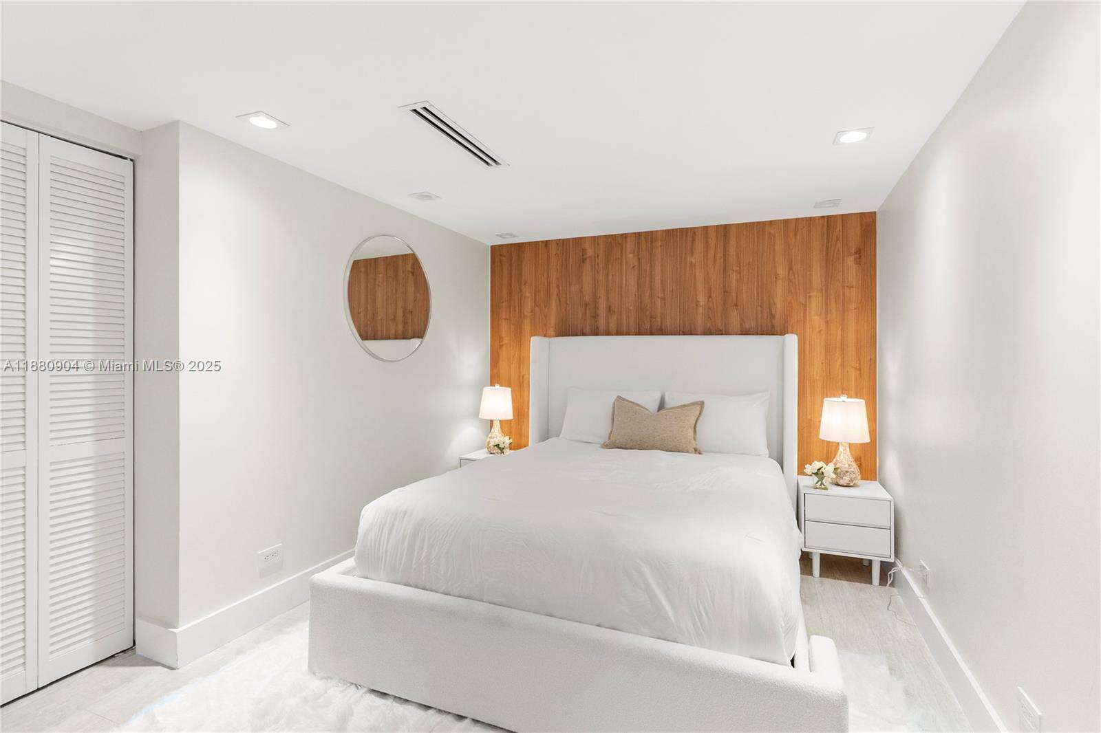 RONEY PALACE - 2301 Collins Ave, Miami Beach, FL 33139 | Picture 16