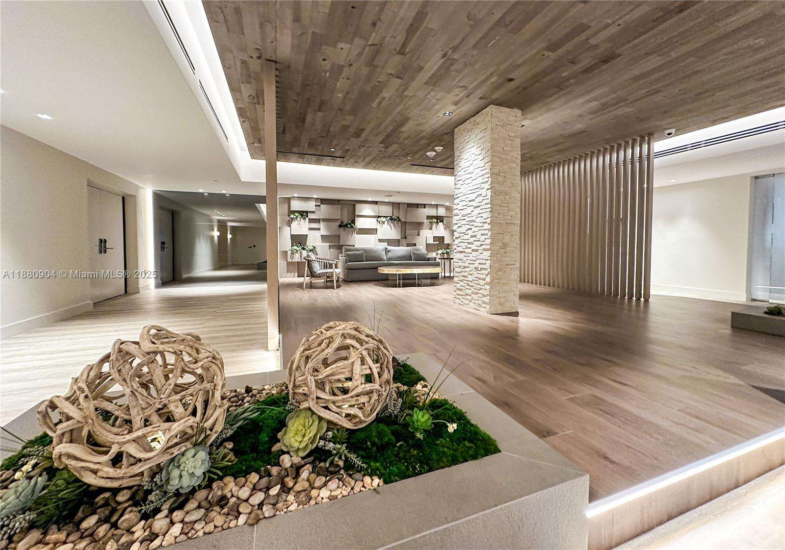 RONEY PALACE - 2301 Collins Ave, Miami Beach, FL 33139 | Picture 21