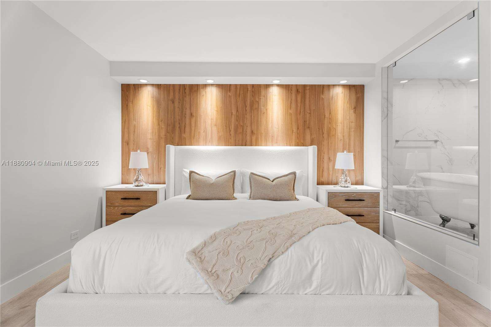 RONEY PALACE - 2301 Collins Ave, Miami Beach, FL 33139 | Picture 10