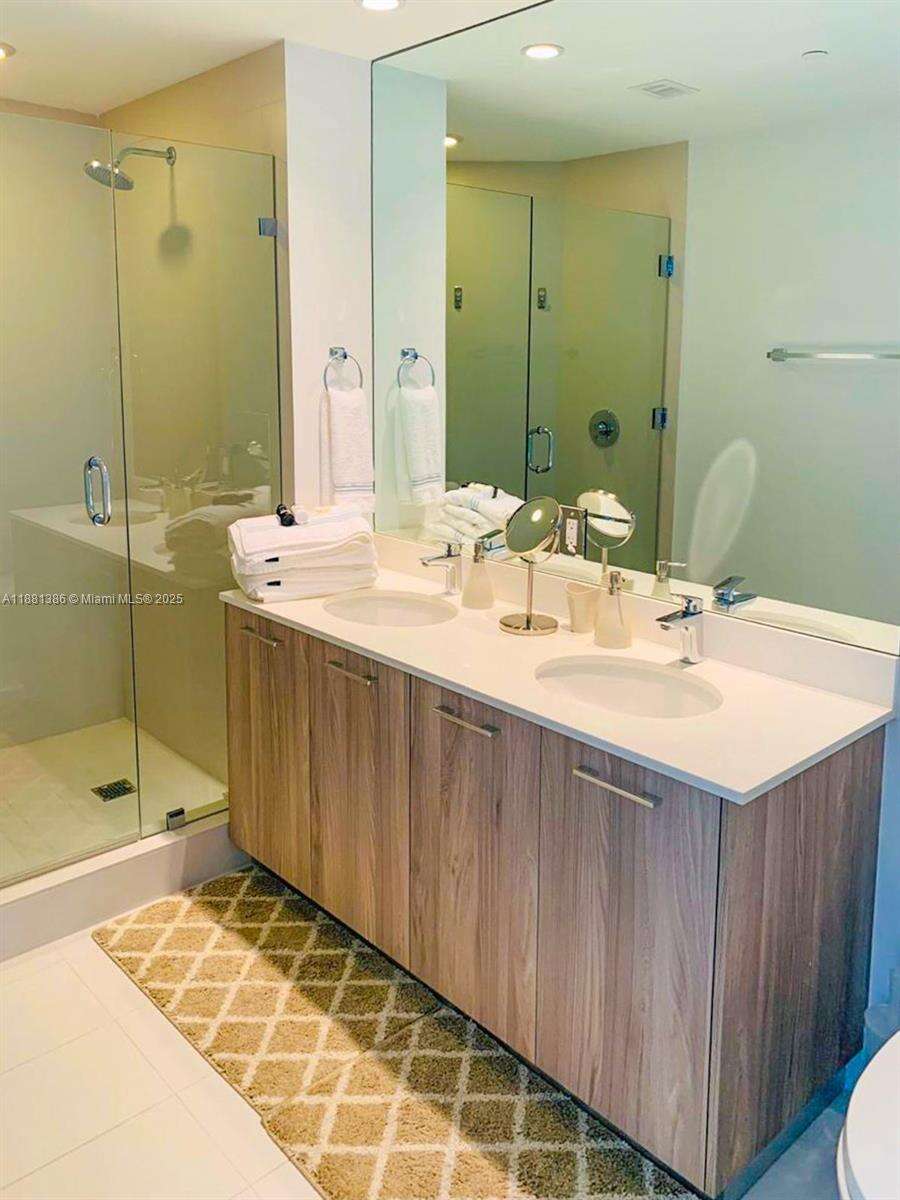 Paraiso Bayviews at 501 31st St, Miami, FL 33137 - For Sale photo 11