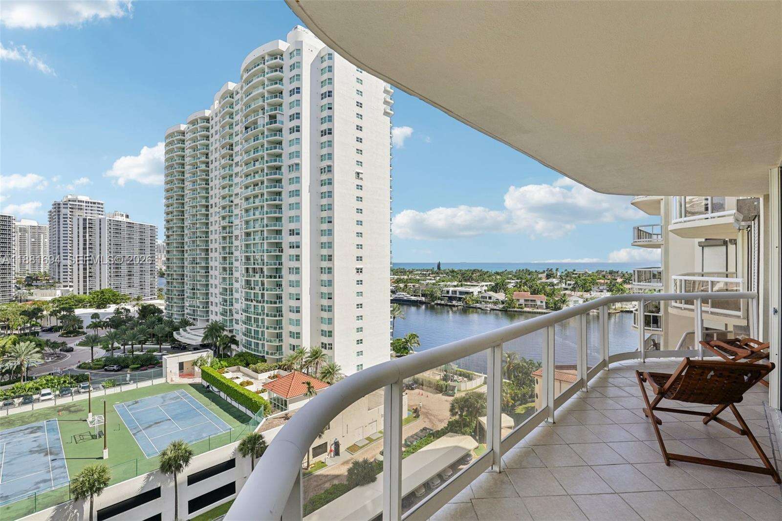 Terraces North Turnberry Condos for Sale & Rent | Picture 1