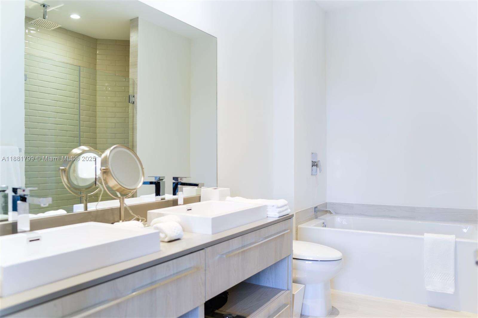 Hyde Beach House at 4010 Ocean Dr, Hollywood, FL 33019 - For Sale photo 14