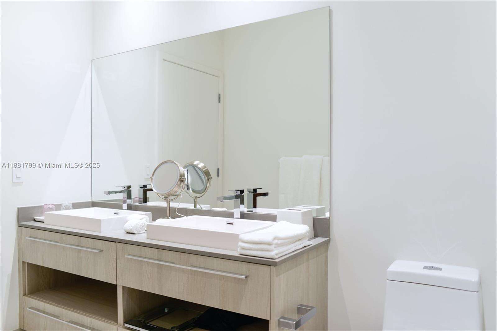 Hyde Beach House at 4010 Ocean Dr, Hollywood, FL 33019 - For Sale photo 15