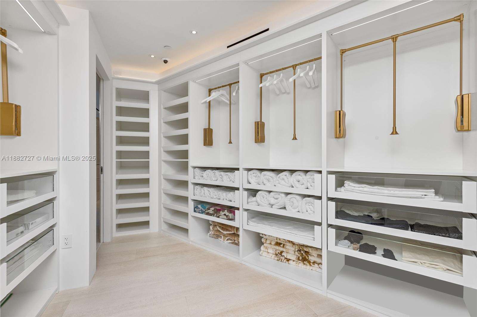 PORTOFINO TOWER - 300 Pointe Dr, Miami Beach, FL 33139 | Picture 41