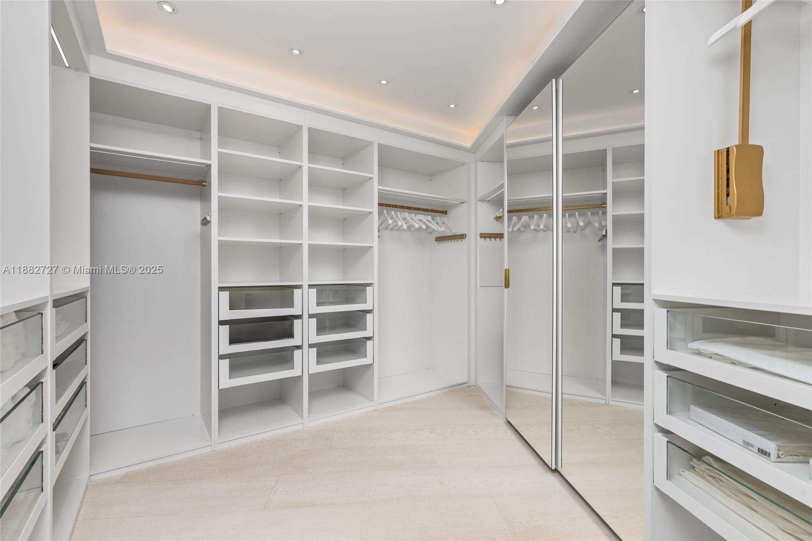 PORTOFINO TOWER - 300 Pointe Dr, Miami Beach, FL 33139 | Picture 42