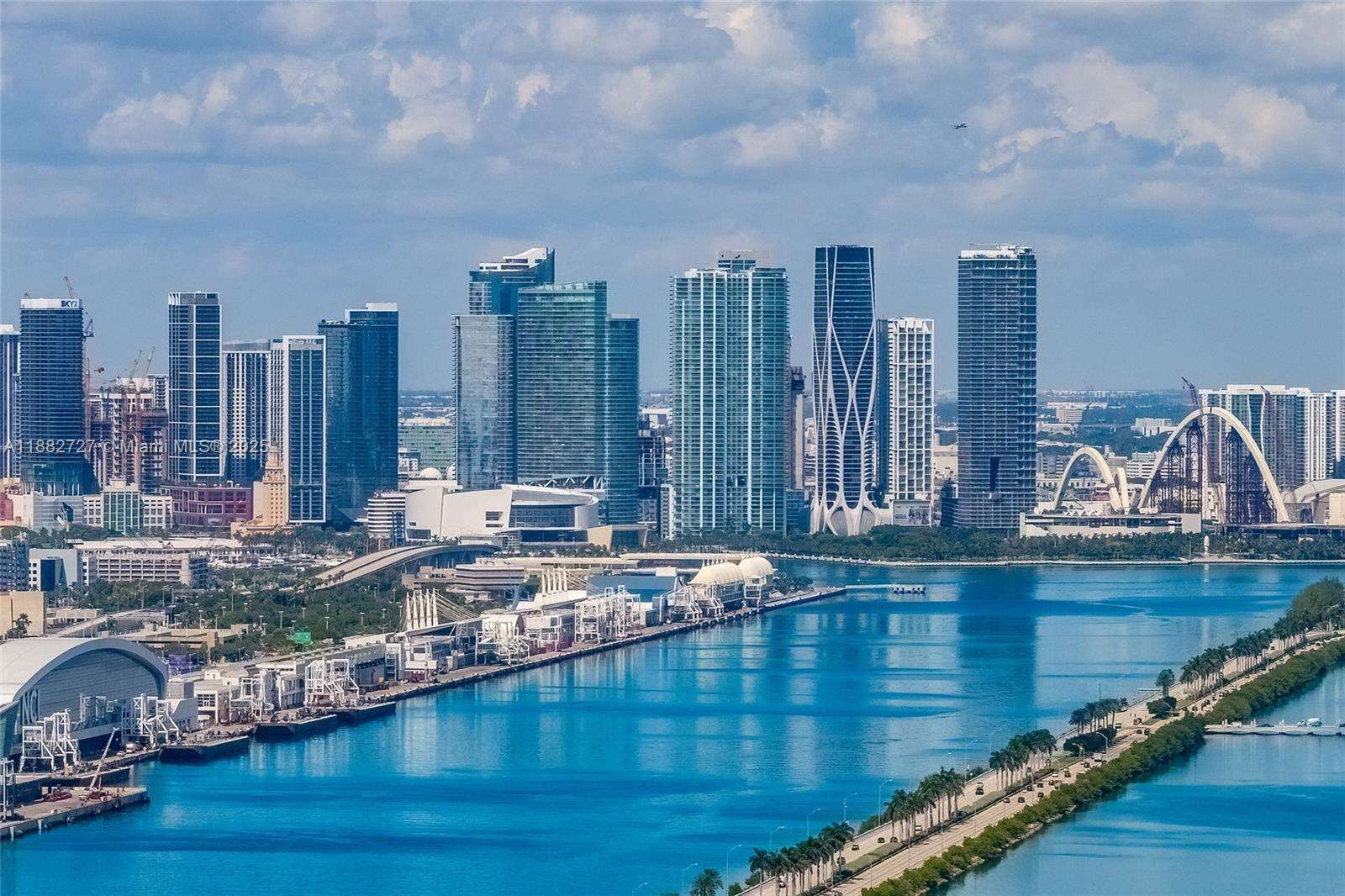 PORTOFINO TOWER - 300 Pointe Dr, Miami Beach, FL 33139 | Picture 50