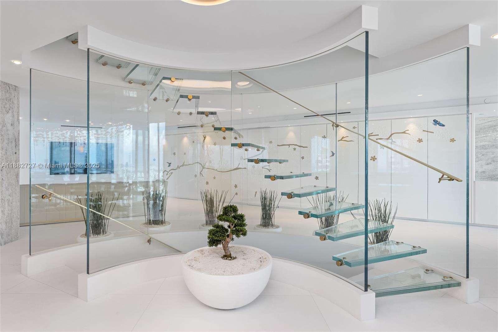 PORTOFINO TOWER - 300 Pointe Dr, Miami Beach, FL 33139 | Picture 6