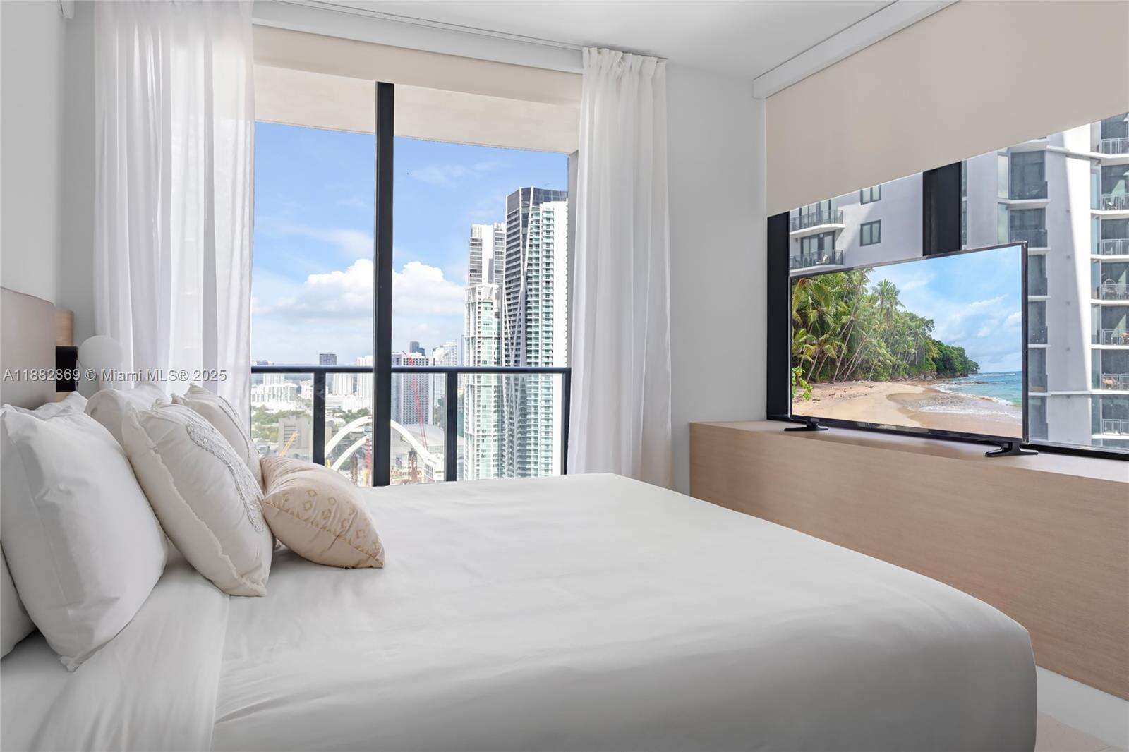 159 NE 6TH STREET - 159 6th St, Miami, FL 33132 | Picture 7