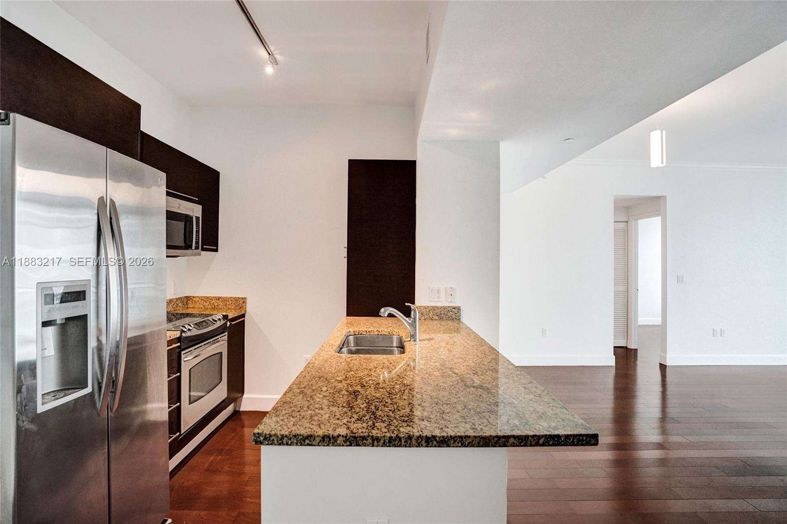 The Plaza On Brickell East at 950 Brickell Bay Dr, Miami, FL 33131 - For Sale photo 5